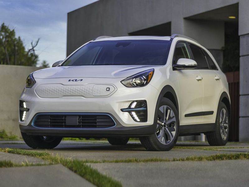 2022 Kia Niro — a typically priced live listing