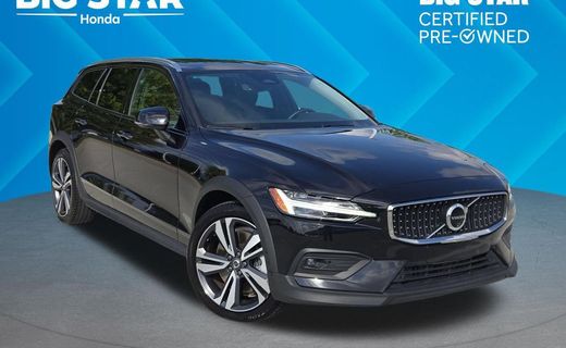 2025 Volvo V60CC Plus