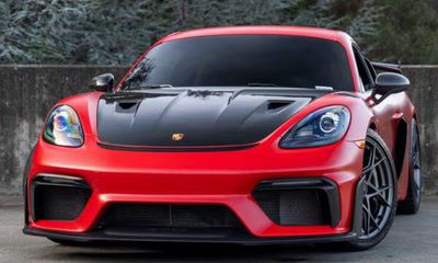 2023 Porsche 718 Cayman GT4 RS