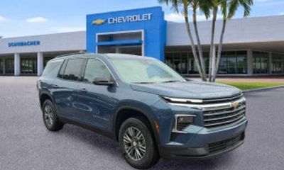 2025 Chevrolet Traverse LT