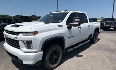 2023 Chevrolet Silverado HD LT