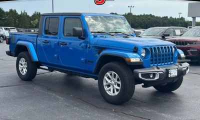 2023 Jeep Gladiator Sport