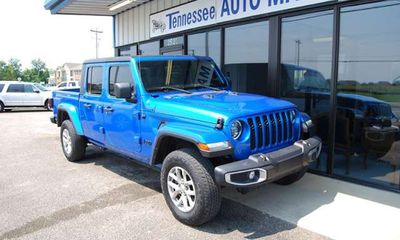 2023 Jeep Gladiator Sport