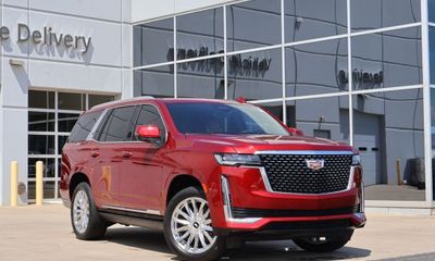 2023 Cadillac Escalade Premium Luxury