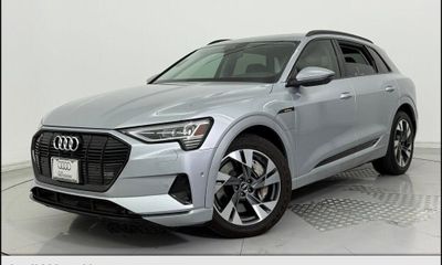 2021 Audi E-Tron Quattro Premium