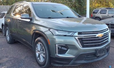 2023 Chevrolet Traverse LT