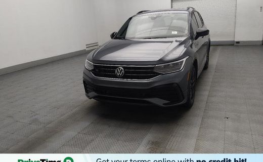 2022 Volkswagen Tiguan SE Black