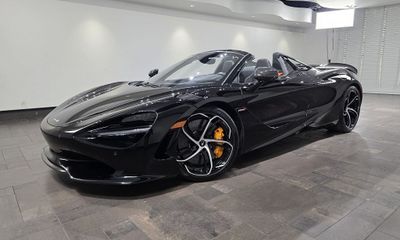 2025 McLaren 750S Spider