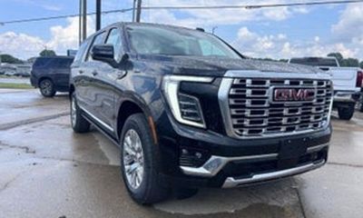 2023 GMC Yukon XL SLT