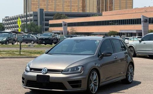 2017 Volkswagen Golf R Base
