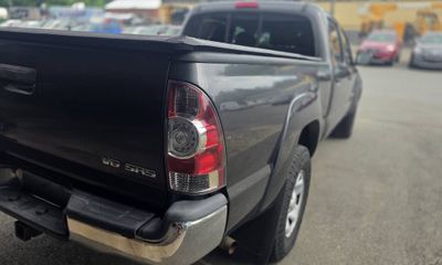 2013 Toyota Tacoma Delux