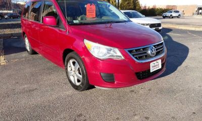 2009 Volkswagen Routan SE