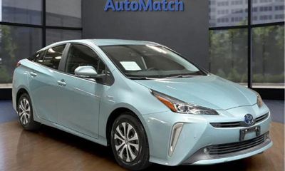 2021 Toyota Prius LE
