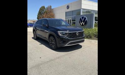 2026 Volkswagen Atlas Cross Sport 4Motion SE