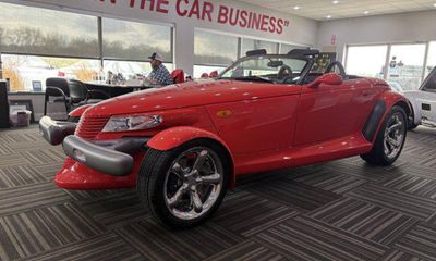 1999 Plymouth Prowler Base