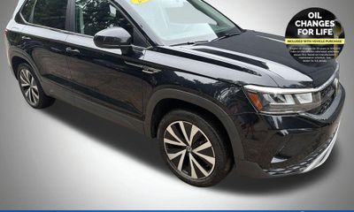 2022 Volkswagen Taos 4Motion SE