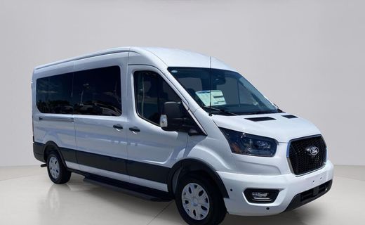 2026 Ford Transit Medium Roof