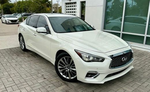 2023 Infiniti Q50 Luxe
