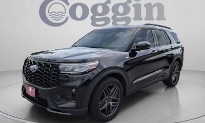 2025 Ford Explorer ST Line