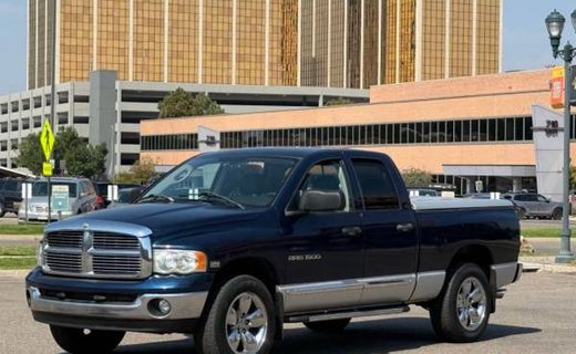 2004 Dodge Ram SLT
