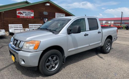 2014 Nissan Titan SV