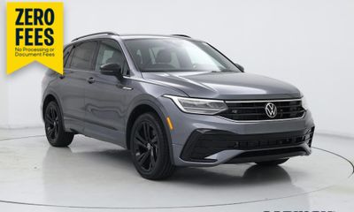 2023 Volkswagen Tiguan SE Black