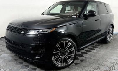 2026 Land Rover Range Sport P360 SE