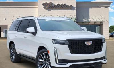 2023 Cadillac Escalade Sport Platinum