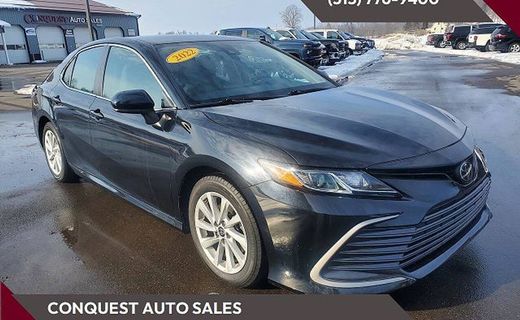 2022 Toyota Camry LE