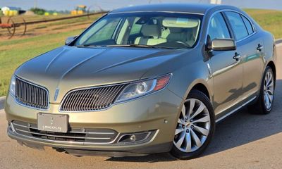 2013 Lincoln MKS Base