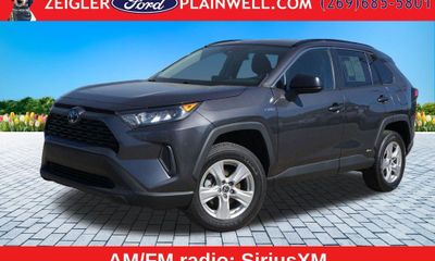 2021 Toyota RAV4 LE HV