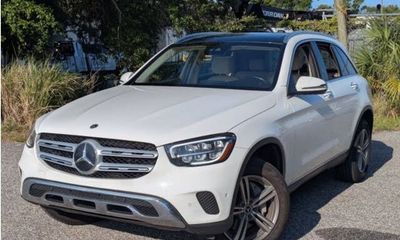2022 Mercedes-Benz GLC-Class GLC300