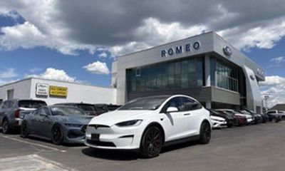 2024 Tesla Model X Plaid
