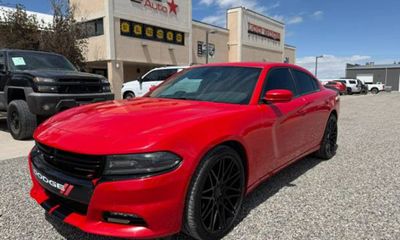 2015 Dodge Charger SXT