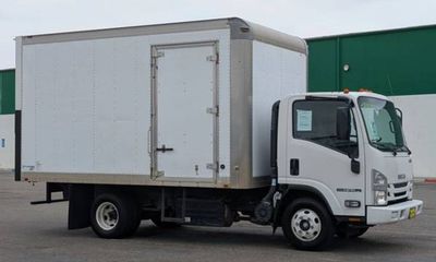 2020 Isuzu NPR-HD