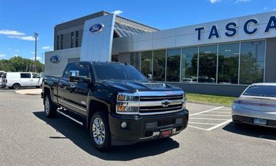 2019 Chevrolet Silverado HD High Country