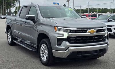 2025 Chevrolet Silverado LT