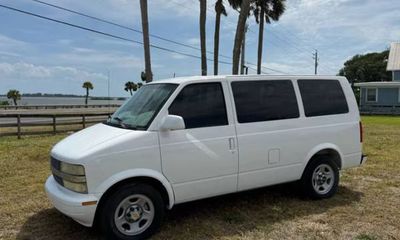 2003 Chevrolet Astro VAN Base