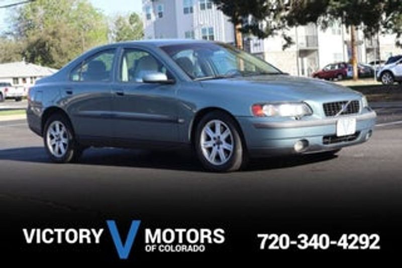 2004 Volvo S60 — a typically priced live listing