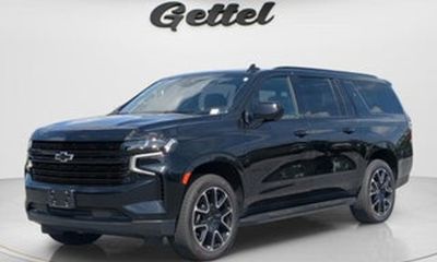 2024 Chevrolet Suburban RST
