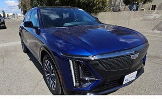 2024 Cadillac Lyriq Sport 1