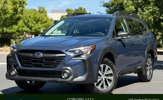 2025 Subaru Outback Base
