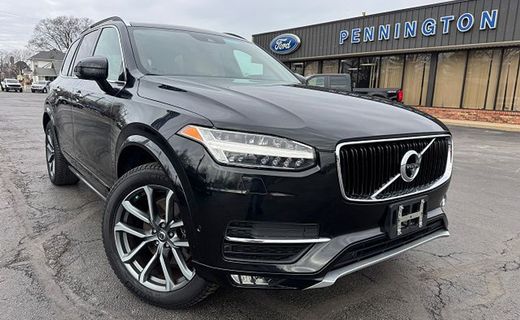 2017 Volvo XC90 Momentum