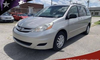 2008 Toyota Sienna LE