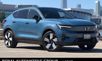 2023 Volvo C40 Ultimate Dark