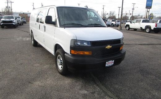 2025 Chevrolet Express EXT