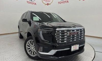 2026 GMC Acadia AT4