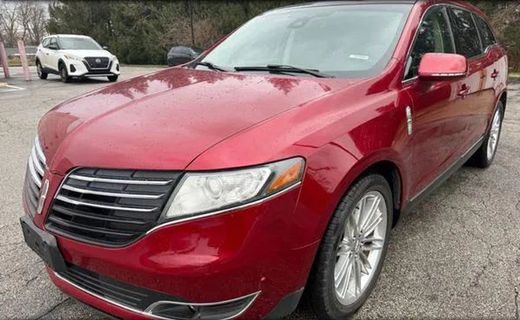 2017 Lincoln MKT Elite
