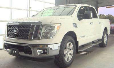 2017 Nissan Titan SV