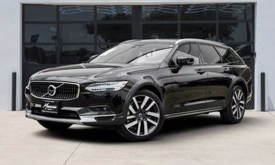 2025 Volvo V90CC Plus